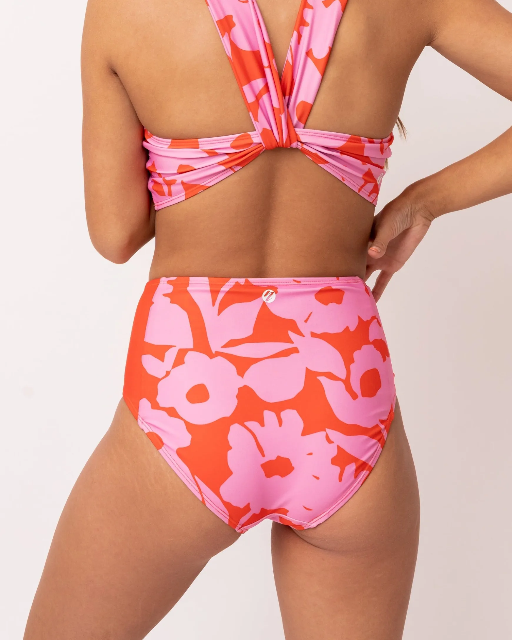 Ava Zip Pocket Bottom
