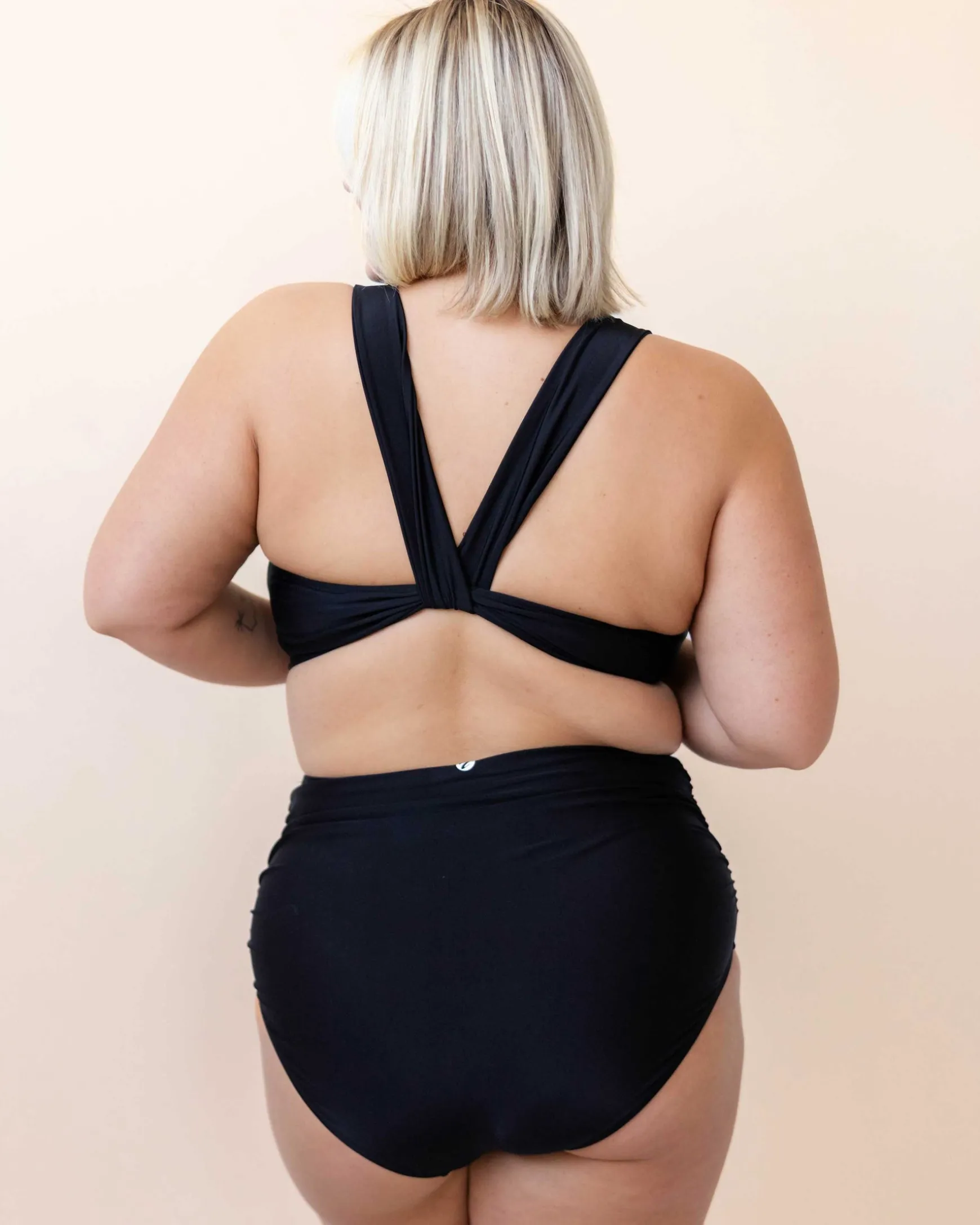 Black Switch V Crop