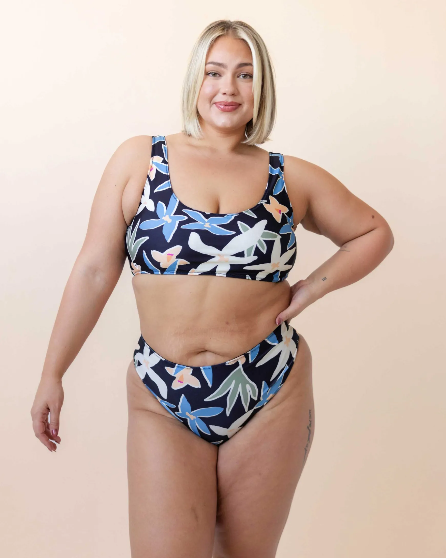 Raven Reversible High Leg Bottom