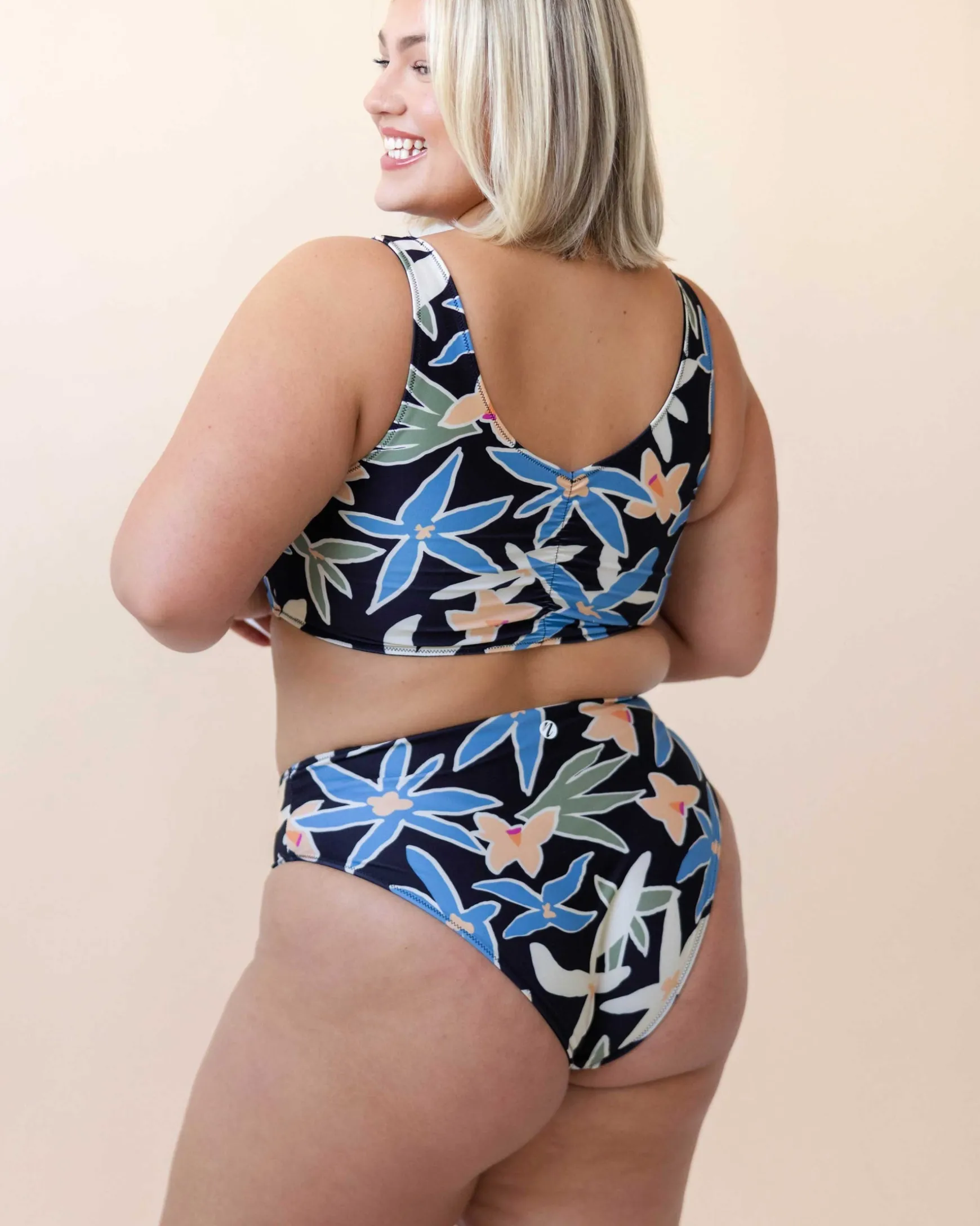 Raven Reversible High Leg Bottom