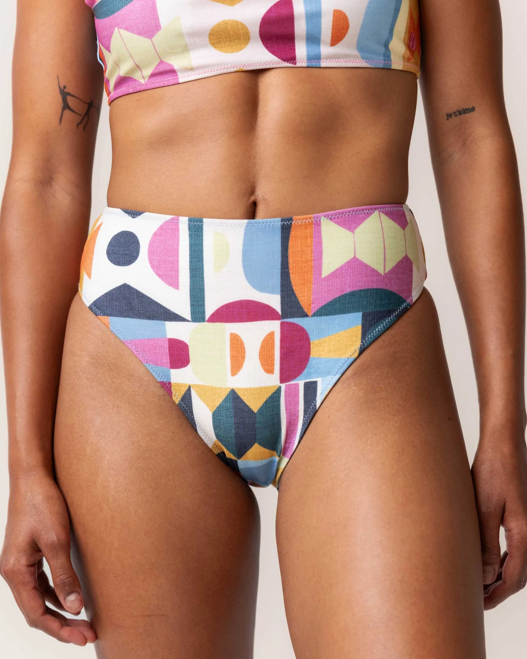 Rye Reversible High Leg Bottom