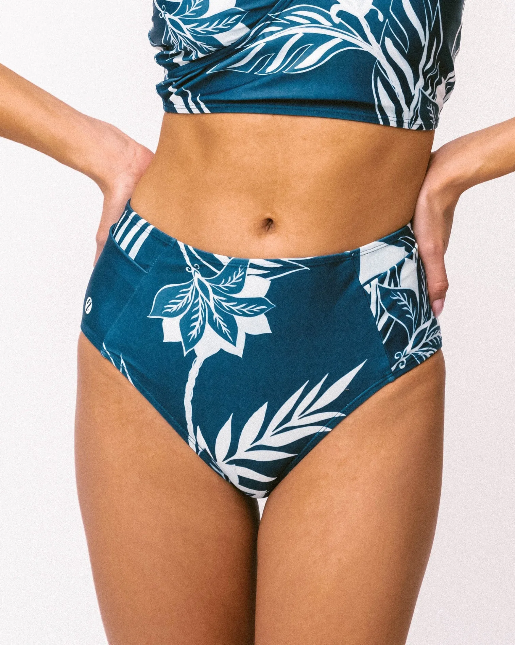 Solstice Yoga Pocket Bottom